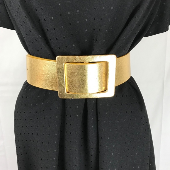 Wide gold statement belt - Picture 2 of 3